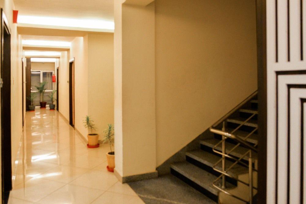 Hotel Janki International By Keymagics Varanasi Bagian luar foto