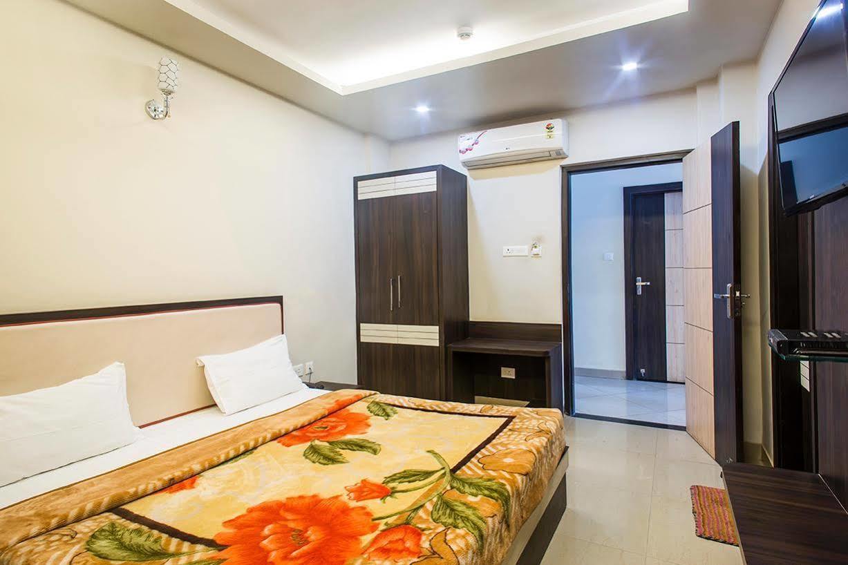 Hotel Janki International By Keymagics Varanasi Bagian luar foto