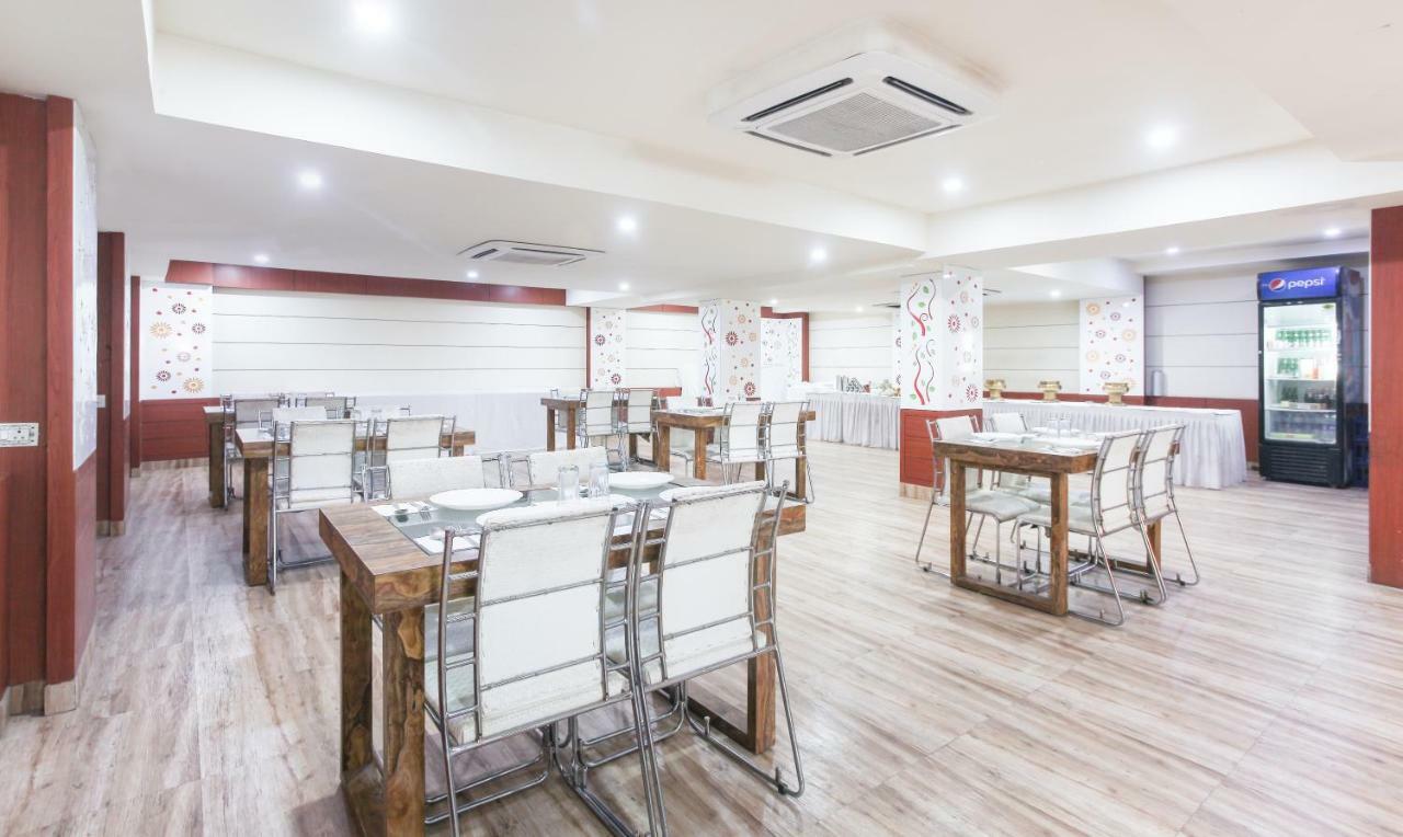 Hotel Janki International By Keymagics Varanasi Bagian luar foto