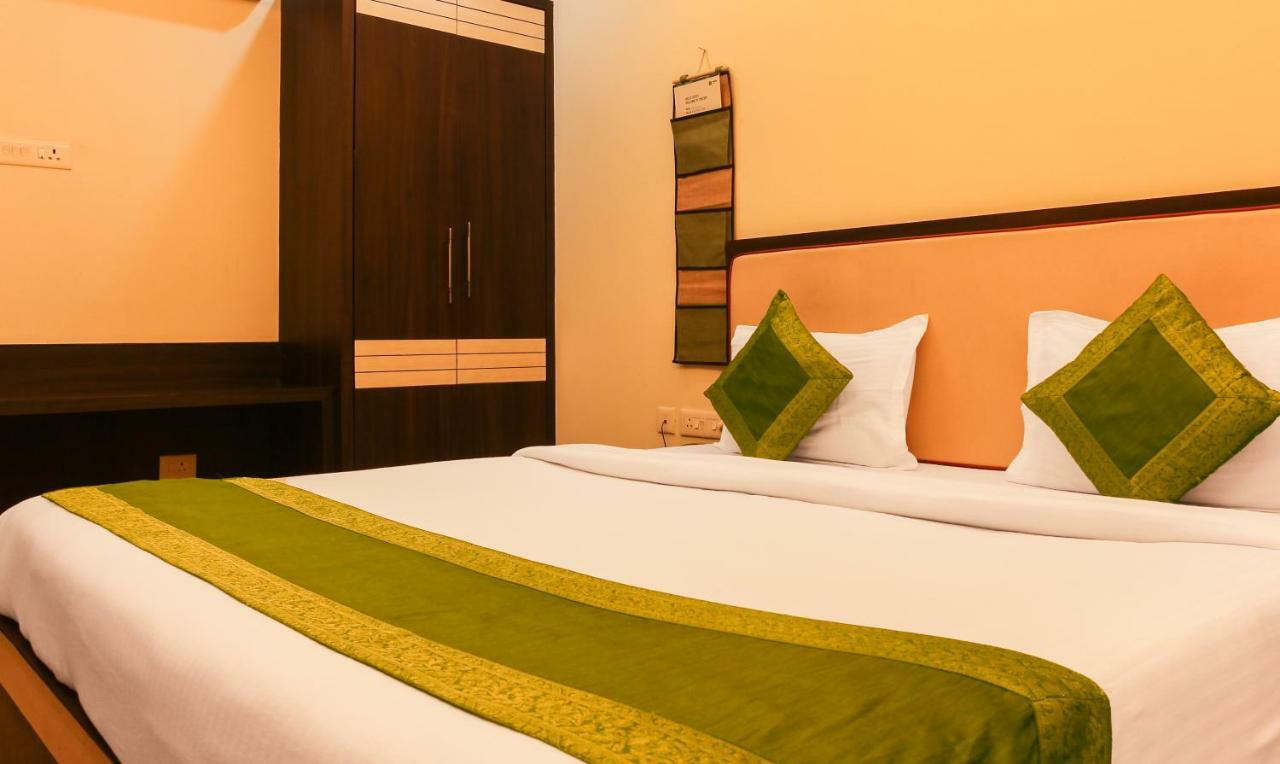Hotel Janki International By Keymagics Varanasi Bagian luar foto