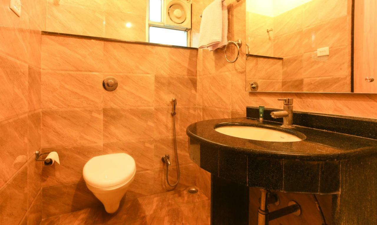 Hotel Janki International By Keymagics Varanasi Bagian luar foto