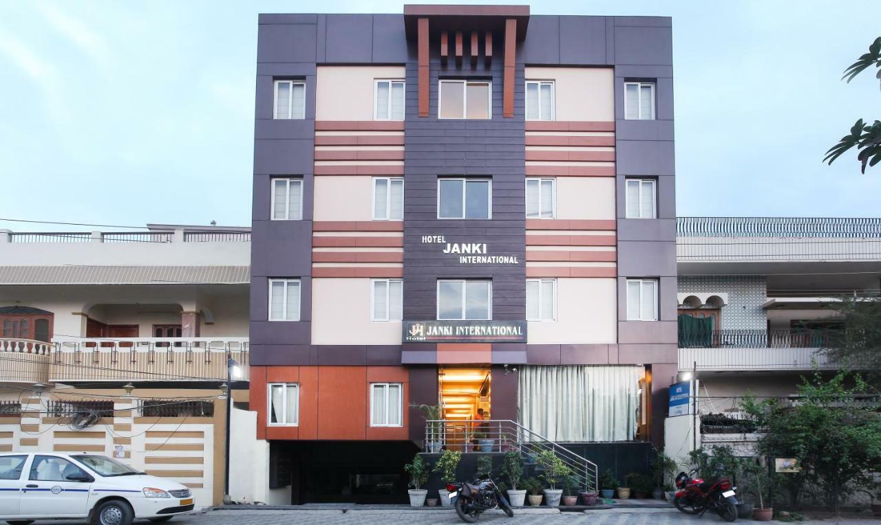Hotel Janki International By Keymagics Varanasi Bagian luar foto